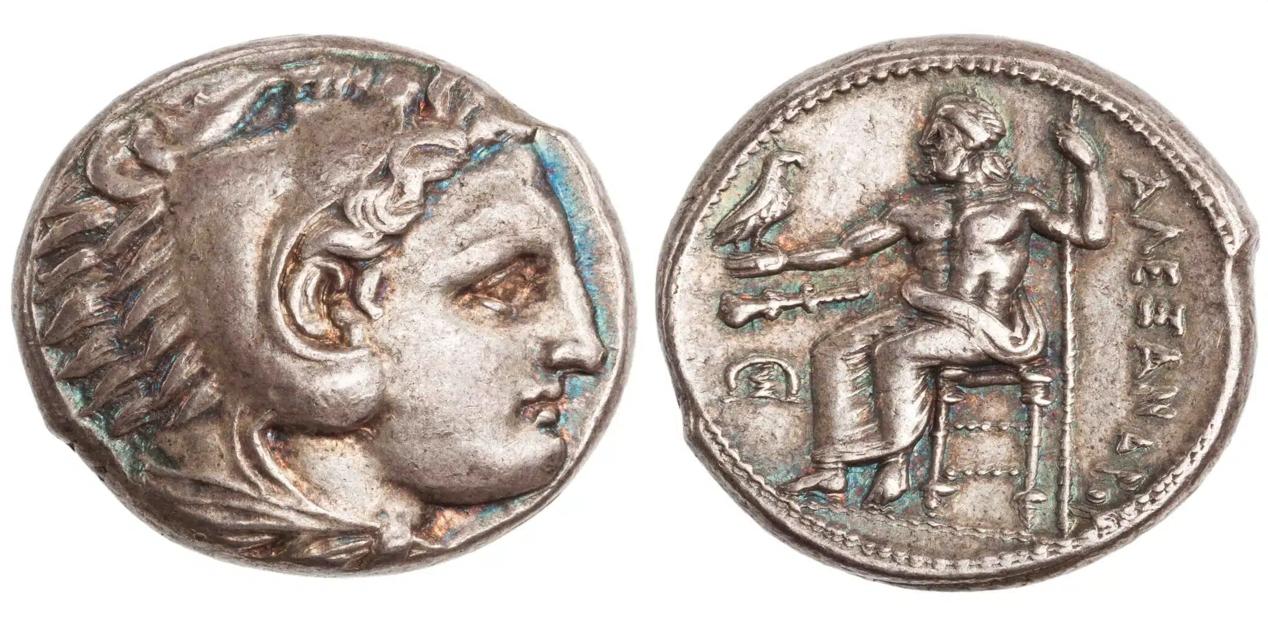 Αργυρό τετράδραχμο του Μεγάλου Αλεξάνδρου με τον Δία και την επιγραφή ΑΛΕΞΑΝΔΡΟΥ.
