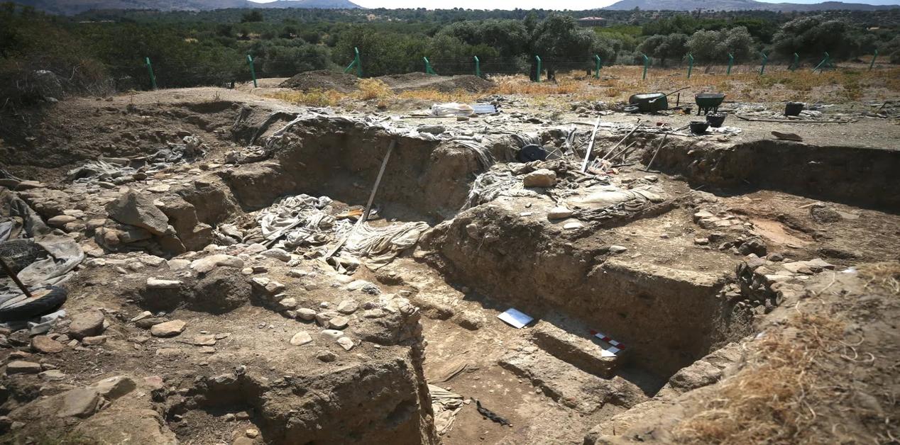 Ανασκαφές στον οικισμό Ουγκούρλου-Ζεϊτινλίκ στην Ίμβρο με σπίτια 8.800 ετών των πρώτων αγροτών του Αιγαίου.