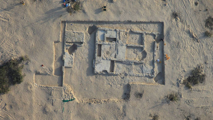 Αεροφωτογραφία ανασκαφής μοναστηριού του 7ου αιώνα στη Σερ Μπάνι Γιας, ΗΑΕ