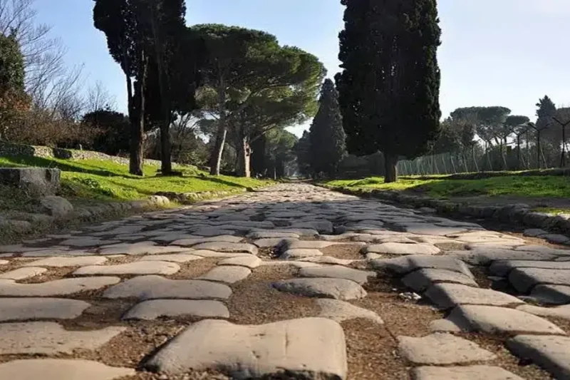Νεκρόπολη και μωσαϊκά στη Via Appia Antica – Το παγώνι της Ρώμης