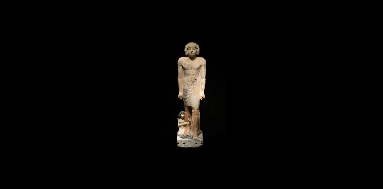 Άγαλμα του Μέσι με τη σύζυγο και την κόρη του, Σακκάρα, Πέμπτη Δυναστεία της Αιγύπτου