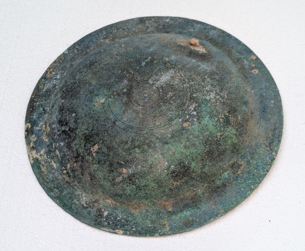 Τμήμα πέτρινης ελληνικής επιγραφής του 3ου αιώνα μ.Χ. στο σκάμμα της ανασκαφής στο νοσοκομείο της Κωνστάντζας.