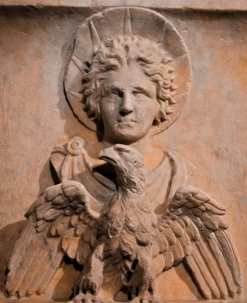 Ανάγλυφο που απεικονίζει τον Δία Ήλιο με ηλιακό ακτινωτό στέμμα και τον αετό του Δία στο στέρνο του.